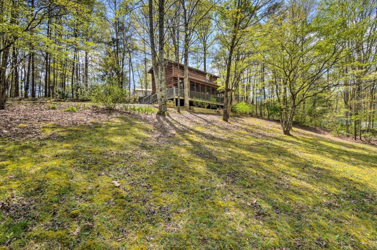 Cozy Hiawassee Cabin With Fire Pit And Mtn Views! Екстериор снимка