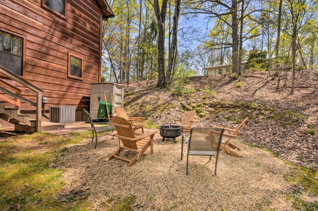 Cozy Hiawassee Cabin With Fire Pit And Mtn Views! Екстериор снимка
